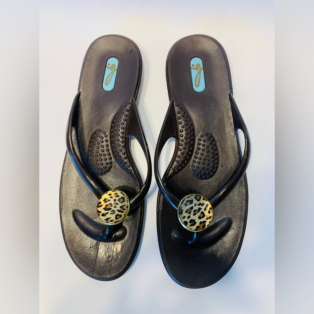OKA b women’s brown jelly wedge, flip-flops. Size M/L (7/8).